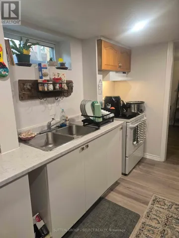 566 CHESTER STREET, London South (South G), Ontario N6C2J9