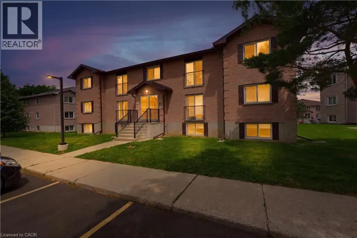 331 NORTHLAKE Drive Unit# 5, Waterloo, Ontario N2V1Z1