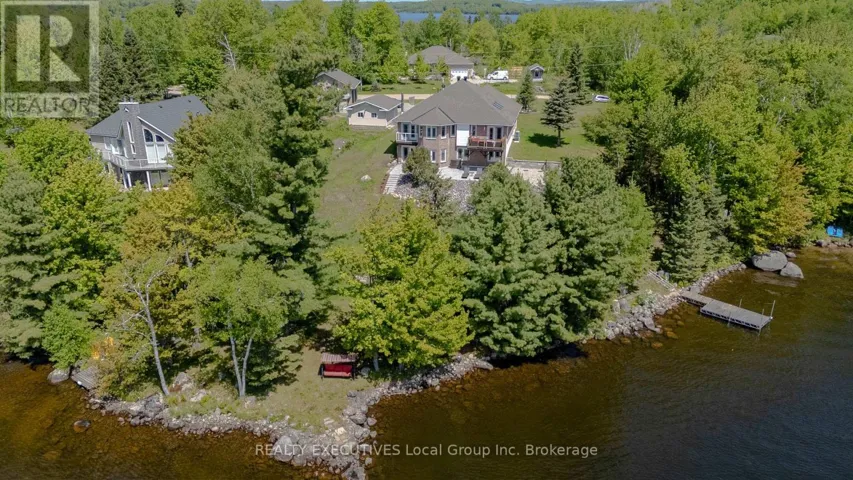 910 NOSBONSING PARK ROAD, East Ferris, Ontario P0H1K0