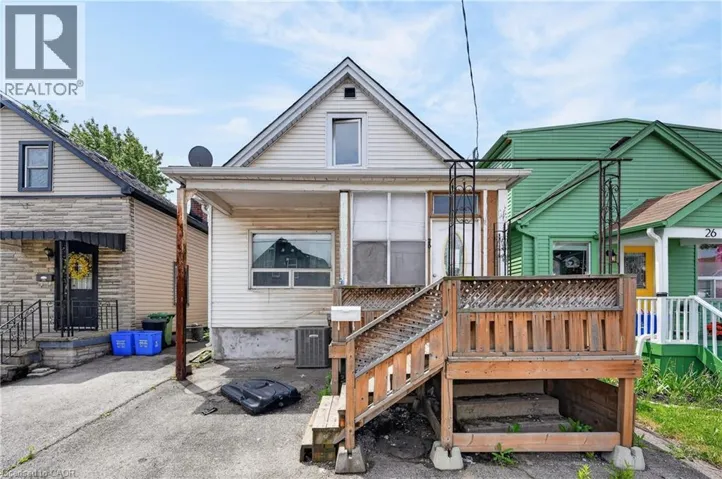 28 CAMBRIDGE Avenue, Hamilton, Ontario L8H1T5