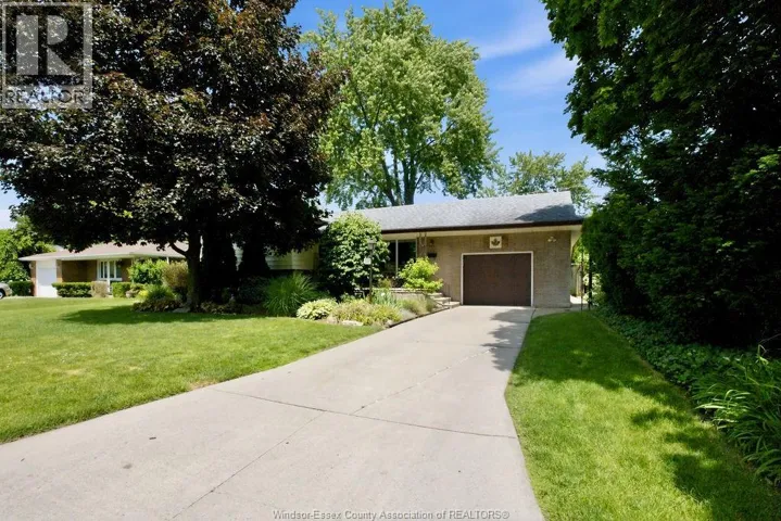 3410 AVONDALE AVENUE, Windsor, Ontario N9E1X7