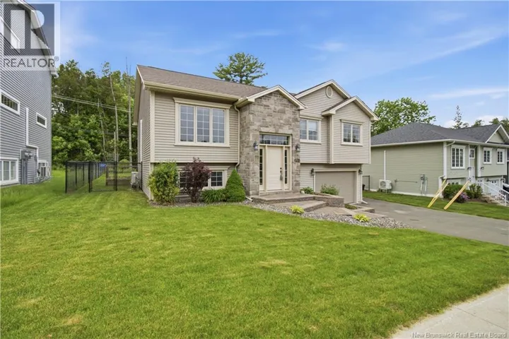 142 Mooers Drive, Fredericton, New Brunswick E3C0J6