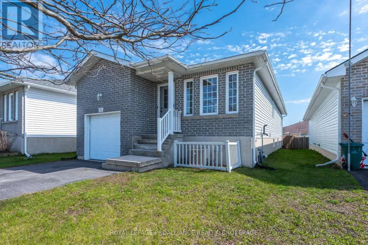 51 WILEY STREET, Kingston (Rideau), Ontario K7K5B3