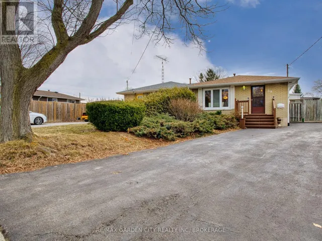 LOWER - 38 CYPRESS STREET, St. Catharines (Lakeport), Ontario L2N4L9
