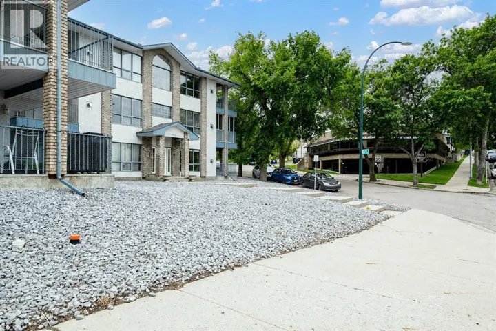 4, 407 Macleod Trail SE, Medicine Hat, Alberta T1A8P7