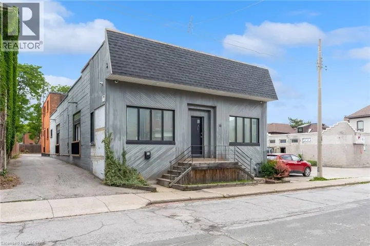 16 MYRTLE Avenue Unit# 7, Hamilton, Ontario L8M2E9