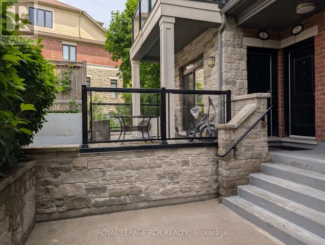 1 - 196 PINE GROVE ROAD, Vaughan (Islington Woods), Ontario L4L0H8