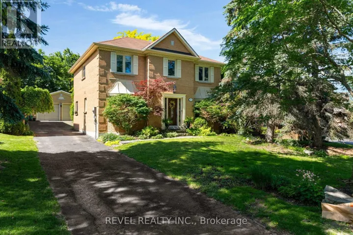 33 FALLING BROOK DRIVE, Barrie (Bayshore), Ontario L4N7E9