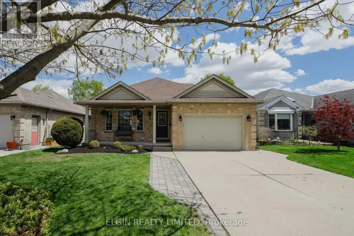 5 RODNEY CRESCENT, St. Thomas, Ontario N5R6E1