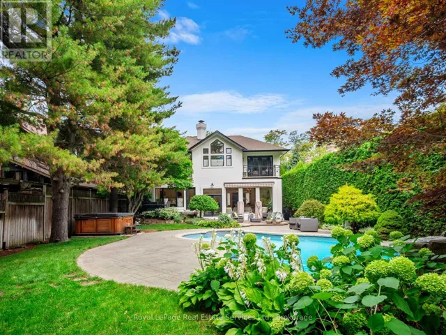 74 WEST STREET, Oakville (BR Bronte), Ontario L6L2Y7