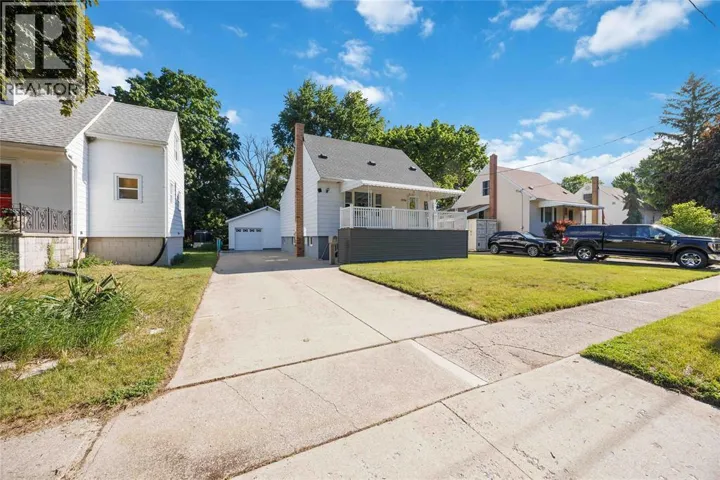 1094 WILLA DRIVE, Sarnia, Ontario N7S1T2