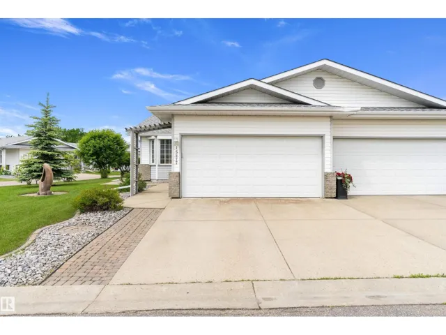 15577 59A ST NW, Edmonton, Alberta T5Y2M8