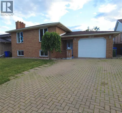 2847 MANGIN CRESCENT, Windsor, Ontario N9E4K7