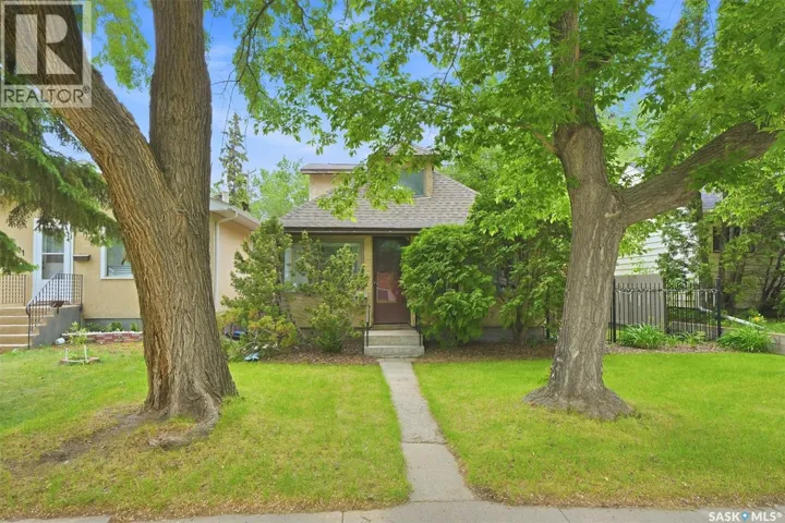 1003 6TH STREET E, Saskatoon, Saskatchewan S7H1E1