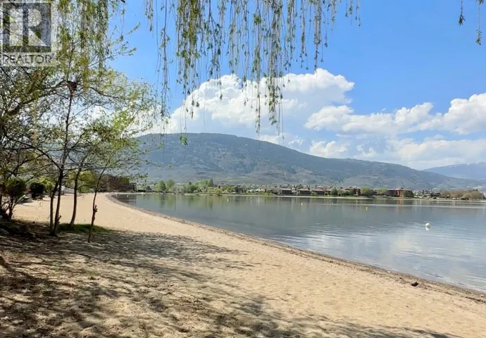 6906-6908 PONDEROSA Drive, Osoyoos, British Columbia V0H1V3