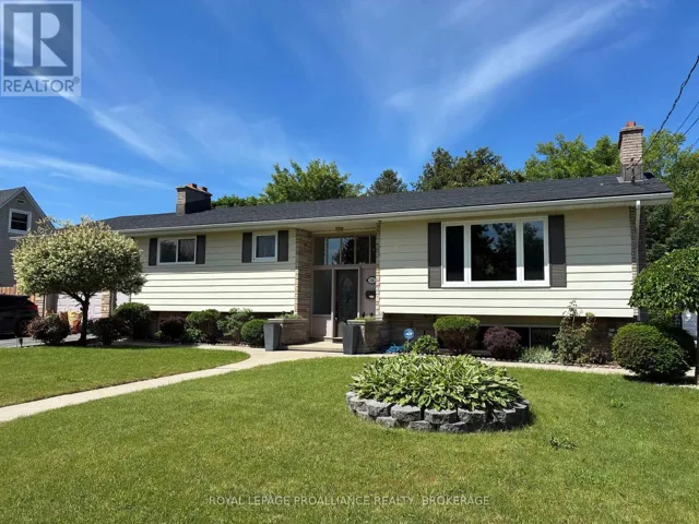 14 BAKER STREET, Kingston (Rideau), Ontario K7K4Z3
