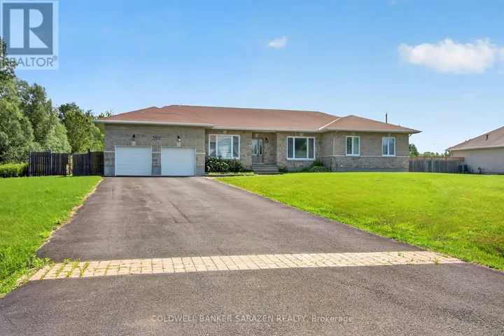 599 BALLYCASTLE CRESCENT, Ottawa, Ontario K1X0A2