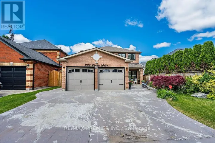 228 VENETO DRIVE, Vaughan (Vaughan Grove), Ontario L4L8X7