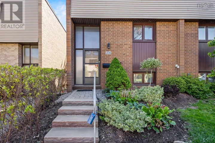 104 Forestside Crescent, Halifax, Nova Scotia B3M1M4