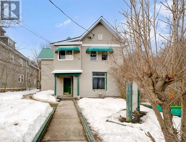 12 GIBSON STREET, Parry Sound, Ontario P2A1W7