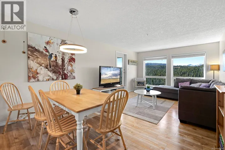 312 1201 Henry Rd, Courtenay, British Columbia V9J1L0