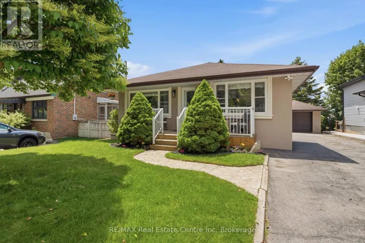10 CALGARY AVENUE, Guelph (St. George's), Ontario N1E4M2
