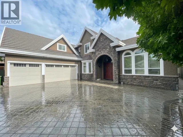 8120 PIGOTT ROAD, Richmond, British Columbia V7A2C2