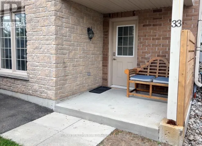 #33 - 175 STANLEY STREET, Barrie (East Bayfield), Ontario L4M0G2