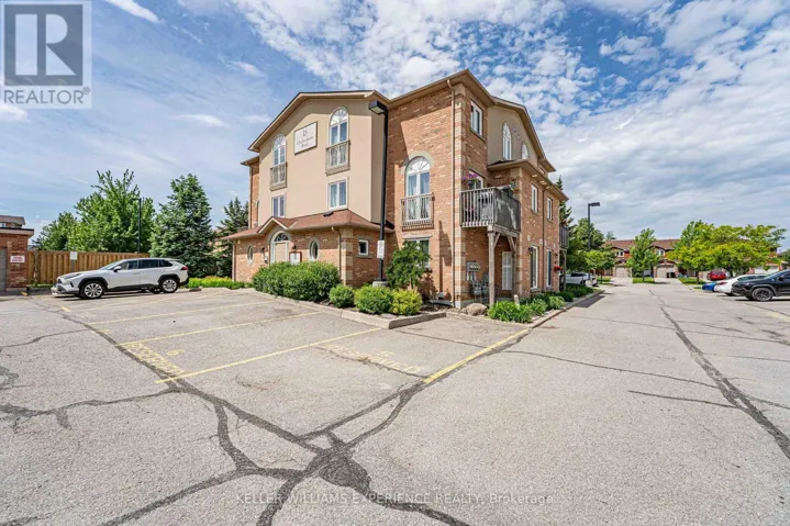 8 - 15 CHELTENHAM ROAD, Barrie (Georgian Drive), Ontario L4M0E7