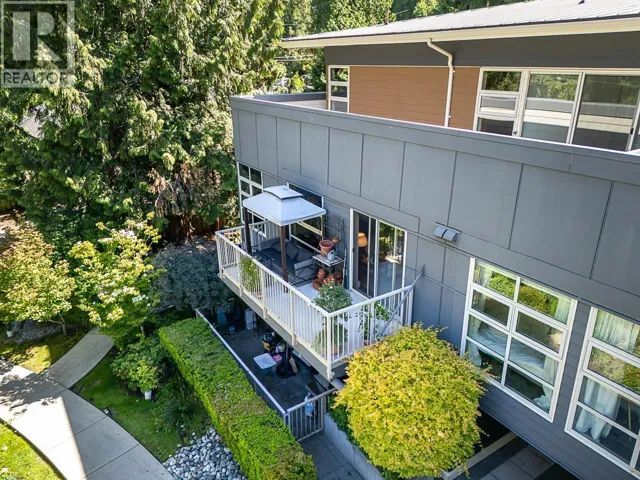 206 2832 CAPILANO ROAD, North Vancouver, British Columbia V7R4H5