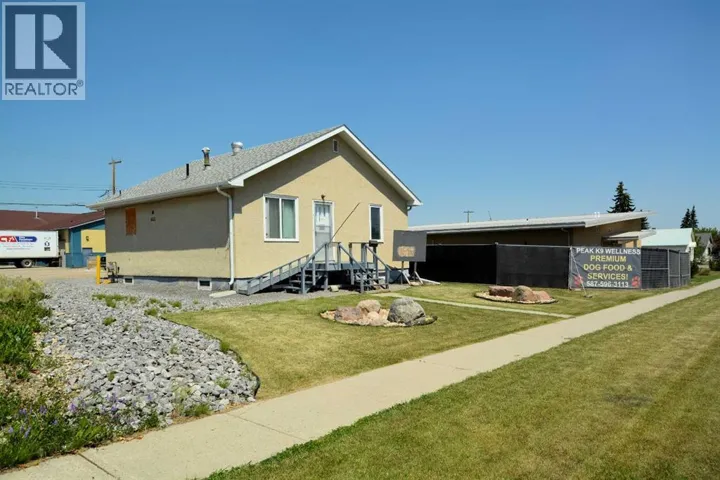 5614 2 Avenue, Edson, Alberta T7E1L8