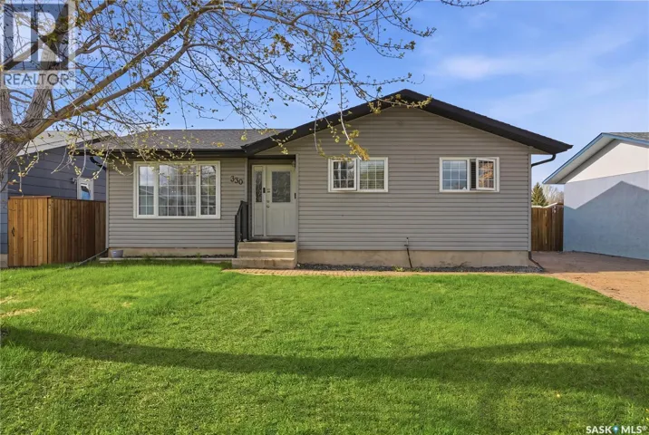 330 Devonshire CRESCENT, Saskatoon, Saskatchewan S7L5V8