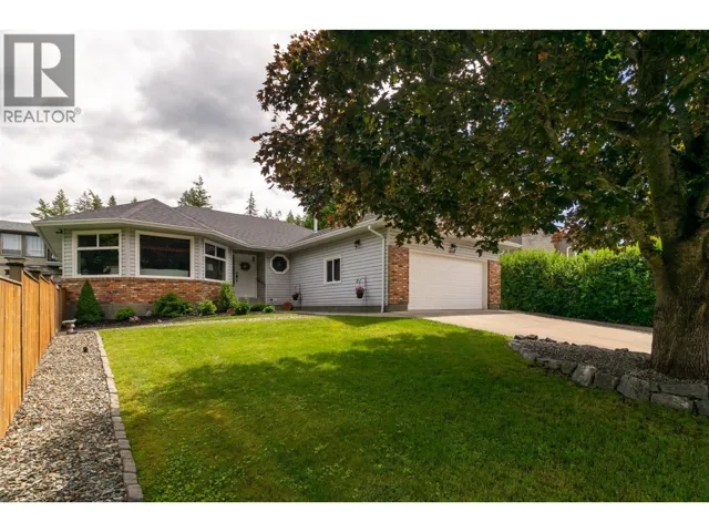470 23 Street NE, Salmon Arm, British Columbia V1E1Y7