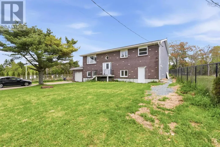 4 Club Road, Hatchet Lake, Nova Scotia B3T1P8