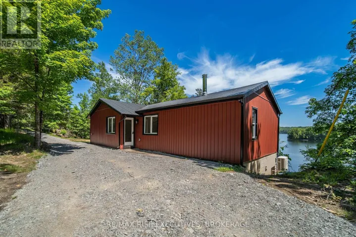 1040 BUCKHORN LANE, Frontenac (Frontenac South), Ontario K0H2L0