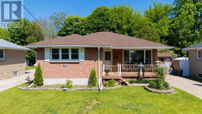 97 GREY CRESCENT, Sarnia, Ontario N7S2S3
