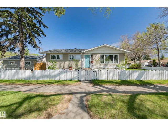12002 39 ST NW, Edmonton, Alberta T5W2J8