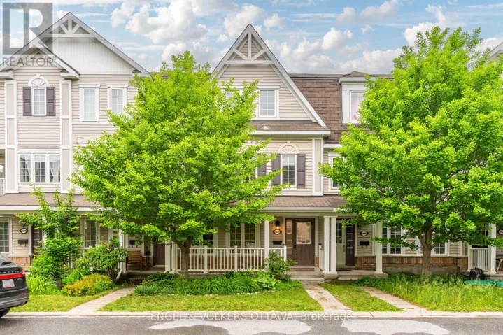 2043 MADRID AVENUE, Ottawa, Ontario K2J0K1