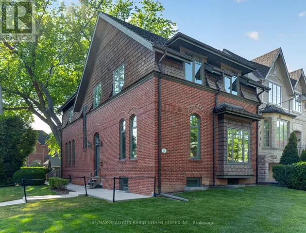 36 ESGORE DRIVE, Toronto (Bedford Park-Nortown), Ontario M5M3R4