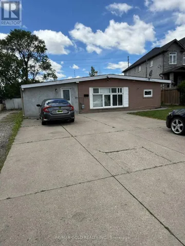 7530 REDSTONE ROAD, Mississauga (Malton), Ontario L4T2B8