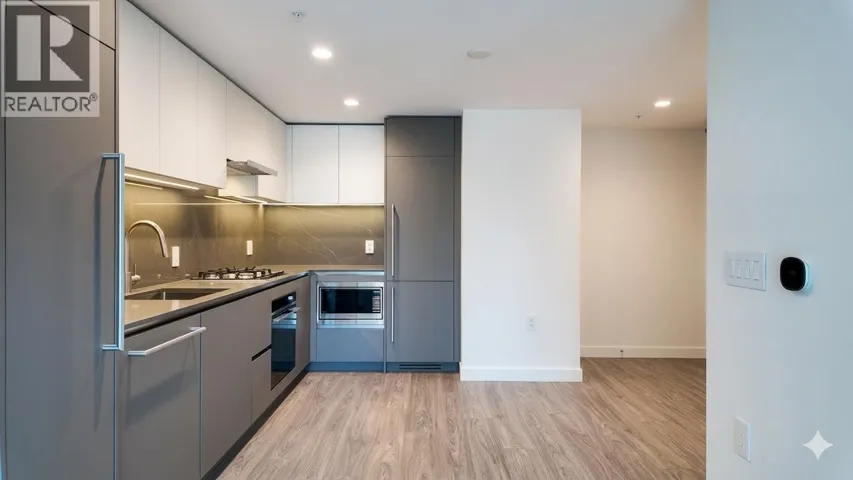 809 2135 SPRINGER AVENUE, Burnaby, British Columbia V5B3K4
