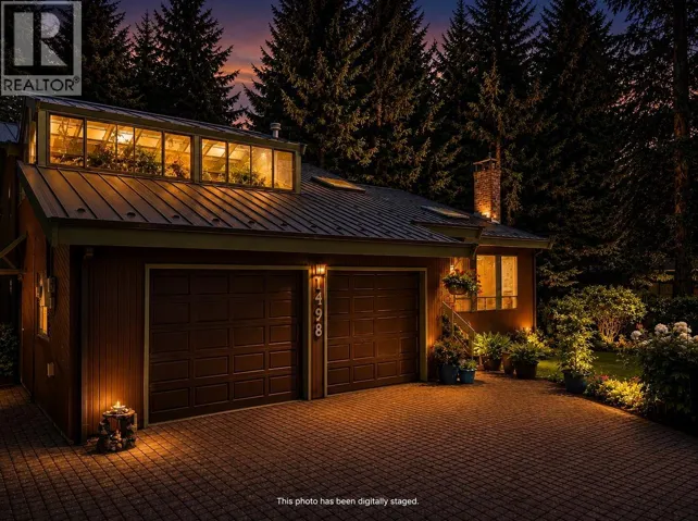 1498 CHAMBERLAIN DRIVE, North Vancouver, British Columbia V7K1P6