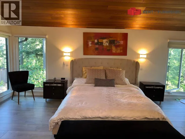 5620 LARSON PLACE, Vancouver, British Columbia V7W1S4