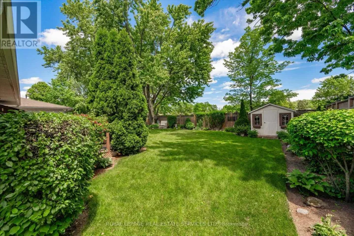 484 GRAND BOULEVARD, Oakville (FA Falgarwood), Ontario L6H1P3