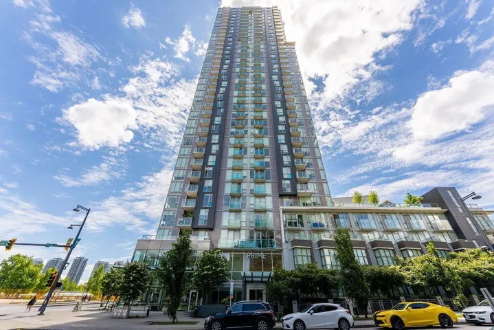 605 13438 CENTRAL AVENUE, Surrey, British Columbia V3T0N2