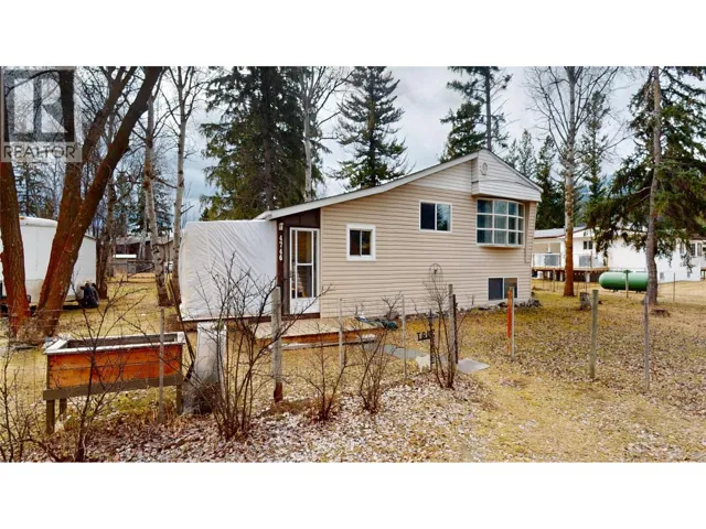 4746 Burns Avenue, Canal Flats, British Columbia V0B1B0