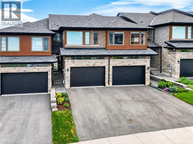 3963 CROWN Street, Beamsville, Ontario L3J0T1
