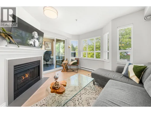 249 2565 W BROADWAY, Vancouver, British Columbia V6K2E9