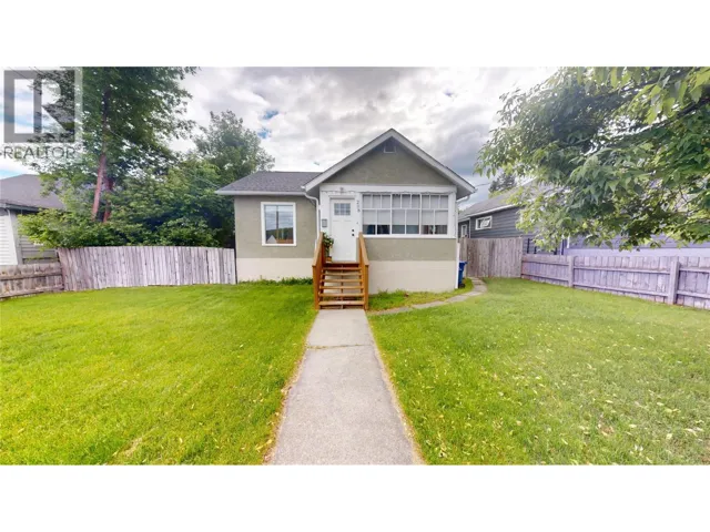 208 8th Avenue S, Cranbrook, British Columbia V1C2K8