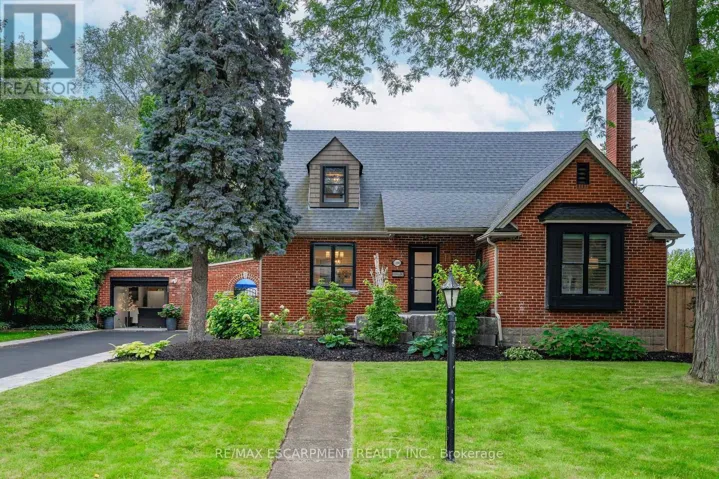 1390 HALIFAX PLACE, Burlington (Brant), Ontario L7S1J6